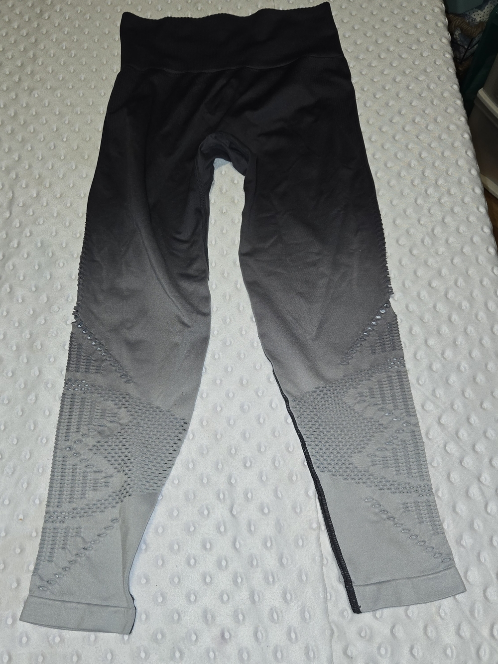 PINK Victorias Secret Cool and Comfy Leggings size Small Black Grey Ombre